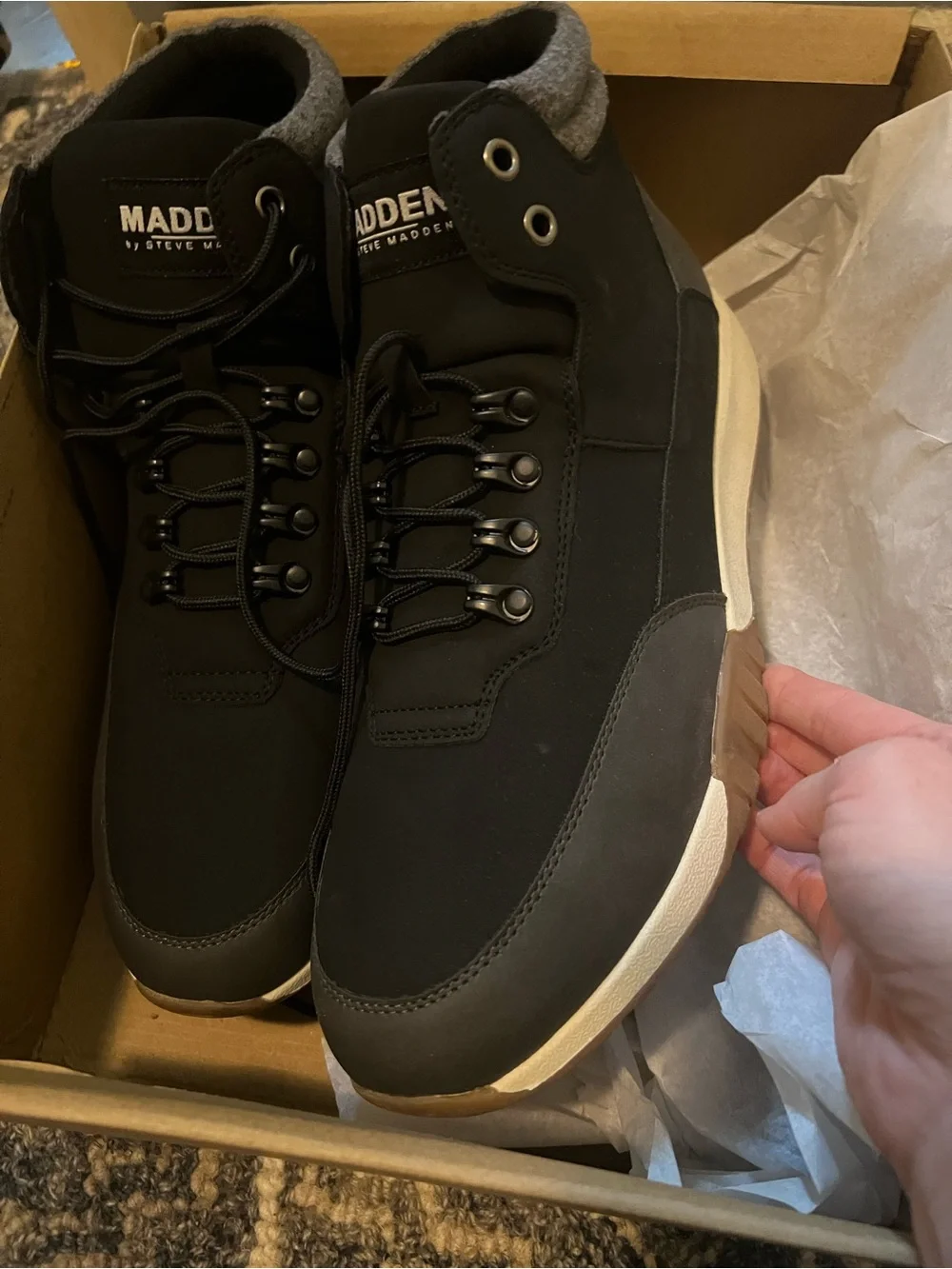 Men’s Madden high top sneaker size 11 NWT